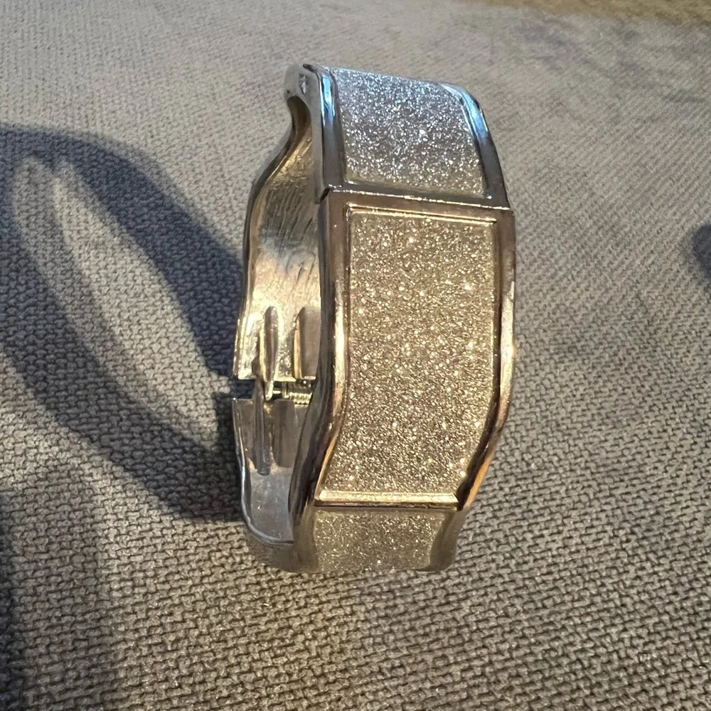 Sparkly Silver-tone Bracelet - Picture 1 of 4